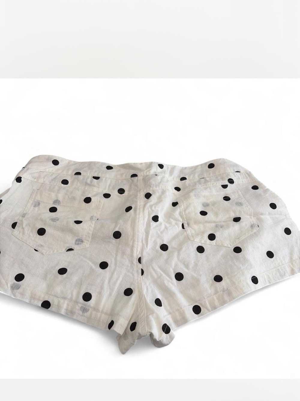 Princess Polly polka dot mini shorts - Picture 5 of 16